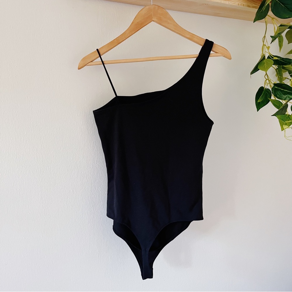 Abercrombie Asymmetrical Bodysuit - Picture 2 of 4